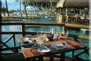 Poolbar: La Pirogue Resort Mauritius