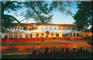 Hotelview: Victoria Falls Hotel Victoria Falls Zimbabwe Zimbabwe