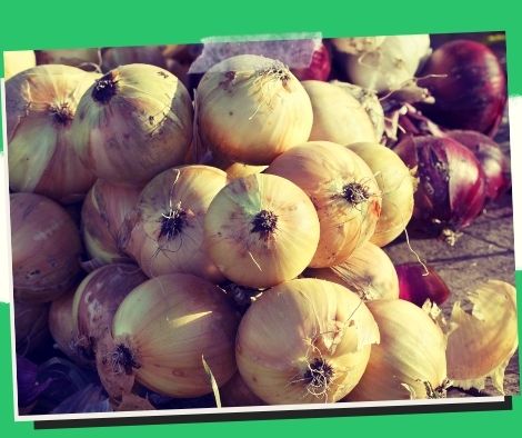 The DA is considering selling seized onions in Kadiwa caravans.
